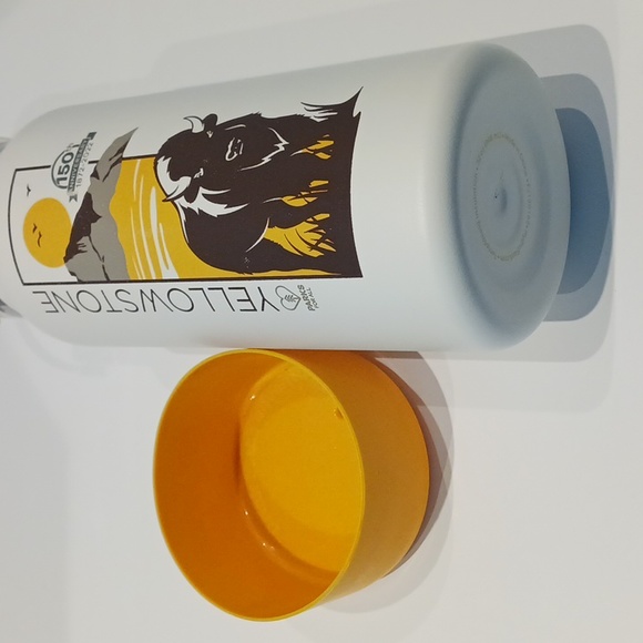 Hydro Flask - Yellowstone 150th (1872 - 2022) Anniversary - Picture 4 of 9